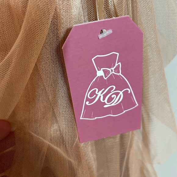 Kids dream girls size 14 tulle waterfall dress, Pearl details, blush rose gold - Picture 4 of 8